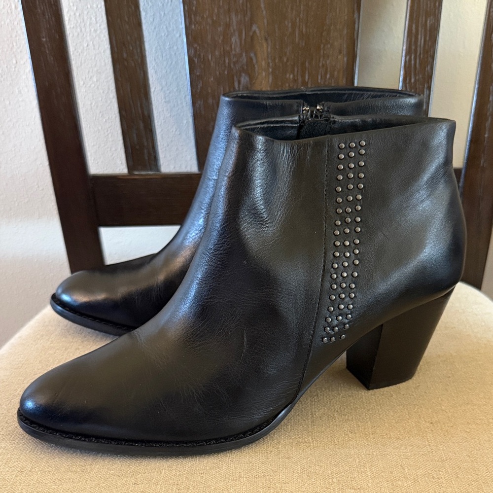 Vionic Women’s Georgia Leather Heeled Ankle Boots Black Size 11